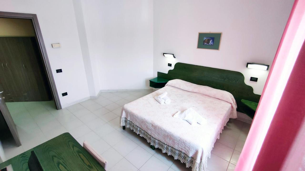 Hotel Mater Mediterranea Senorbi Extérieur photo